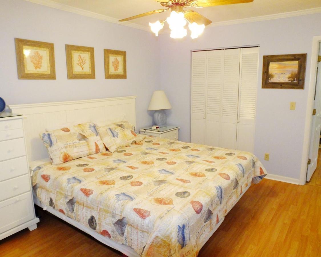 Venture Out 79 Gulf Loop Comes With Golf Cart Holiday home
