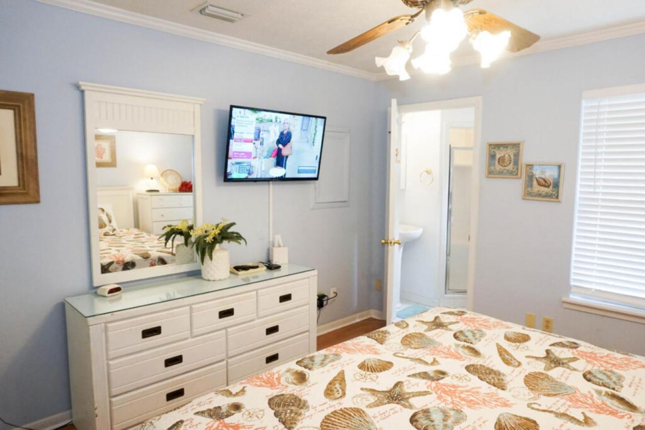 Venture Out 79 Gulf Loop Comes With Golf Cart